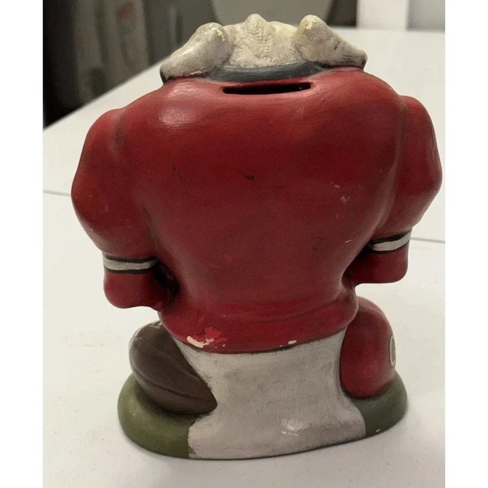 University Of Georgia Bulldog Ceramic Piggy Bank. Does not Have Bottom Stopper.
